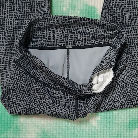Lululemon- Wunder Under Pant III Fall Net W/B - Picture 10 of 15
